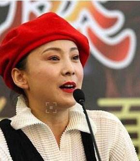 被丈夫寵愛23年！「從未做過家務」連內衣都是丈夫洗 　丈夫被關後「她為夫還債3000萬」 