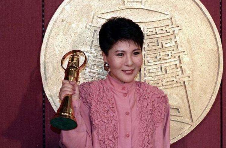 還記得她嗎？金鐘視后「為照顧父親傾家蕩產」淡出10年　「正要復出卻生病」再接到消息卻是噩耗