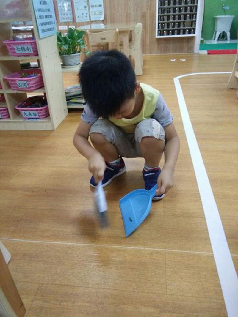 6歲孩子偷吃3顆葡萄！被店員大聲「指責沒教養」　寶媽的話卻「讓店員很尷尬」