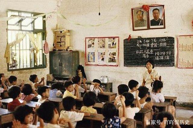 苦尋恩師20年！男子被笑沒爸媽「老師每天幫包被當」恩情記一輩子　一張舊照「盼全網助尋失聯師」真情告白惹淚