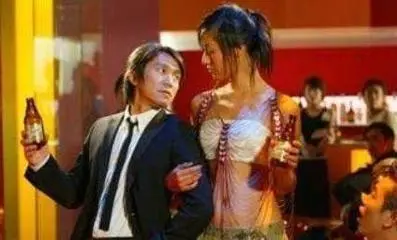 超大膽！她公然與4名猛男調情「舉動豪放」　  曾大膽評價「羅志祥吻技」：像章魚吸盤一樣強勁