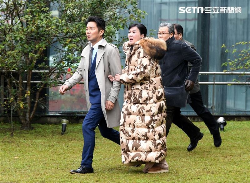 大姊是我第二個媽媽！丁國琳未婚產女「謝姊姊代母職」照顧女兒　「一封親筆信」讓她淚崩：把我女兒教得好好
