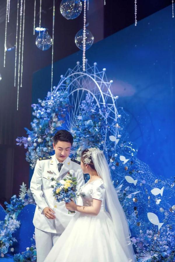 婚禮途中「新郎突然消失」賓客全錯愕　沒想到「最後結局神逆轉」他坦言：重來一次還是會做！