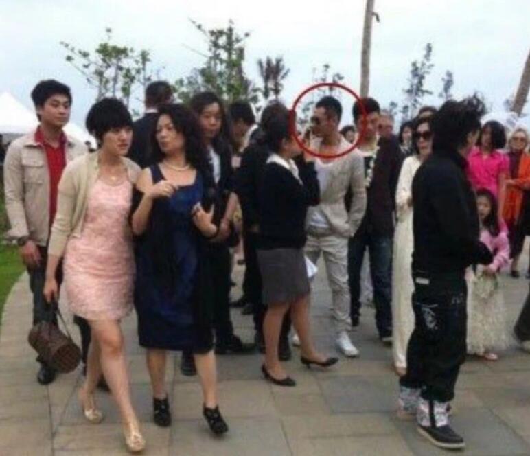大S婚禮現場再被熱議！被評當年最精彩喜劇片　除了新郎新娘「全員主角」網：難怪不願公開