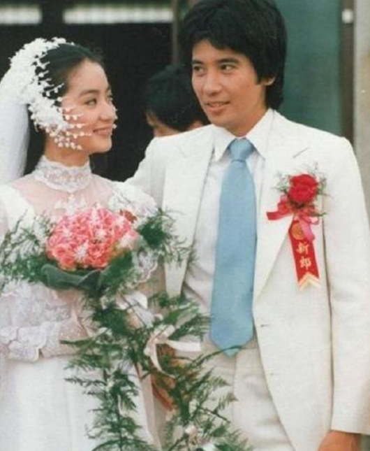 秦漢的2段感情2個孩子！帥兒被曝「喜歡鐘麗緹」　與高顏值女兒「合照」被誤認是情人