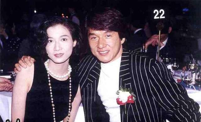 感情生變？成龍退出妻子所在公司「曾冷落林鳳嬌20年」　她擊敗鄧麗君「逼退吳綺莉」獲20億遺產
