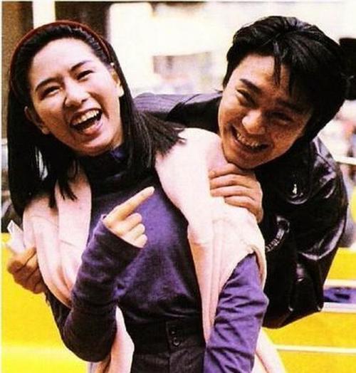感情生變？成龍退出妻子所在公司「曾冷落林鳳嬌20年」　她擊敗鄧麗君「逼退吳綺莉」獲20億遺產