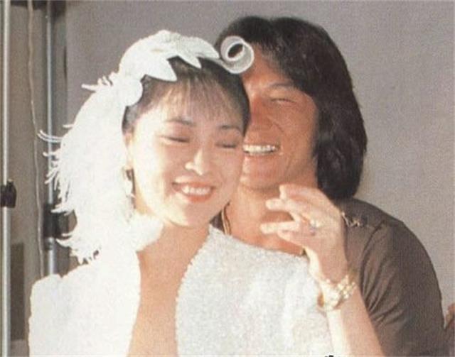 感情生變？成龍退出妻子所在公司「曾冷落林鳳嬌20年」　她擊敗鄧麗君「逼退吳綺莉」獲20億遺產