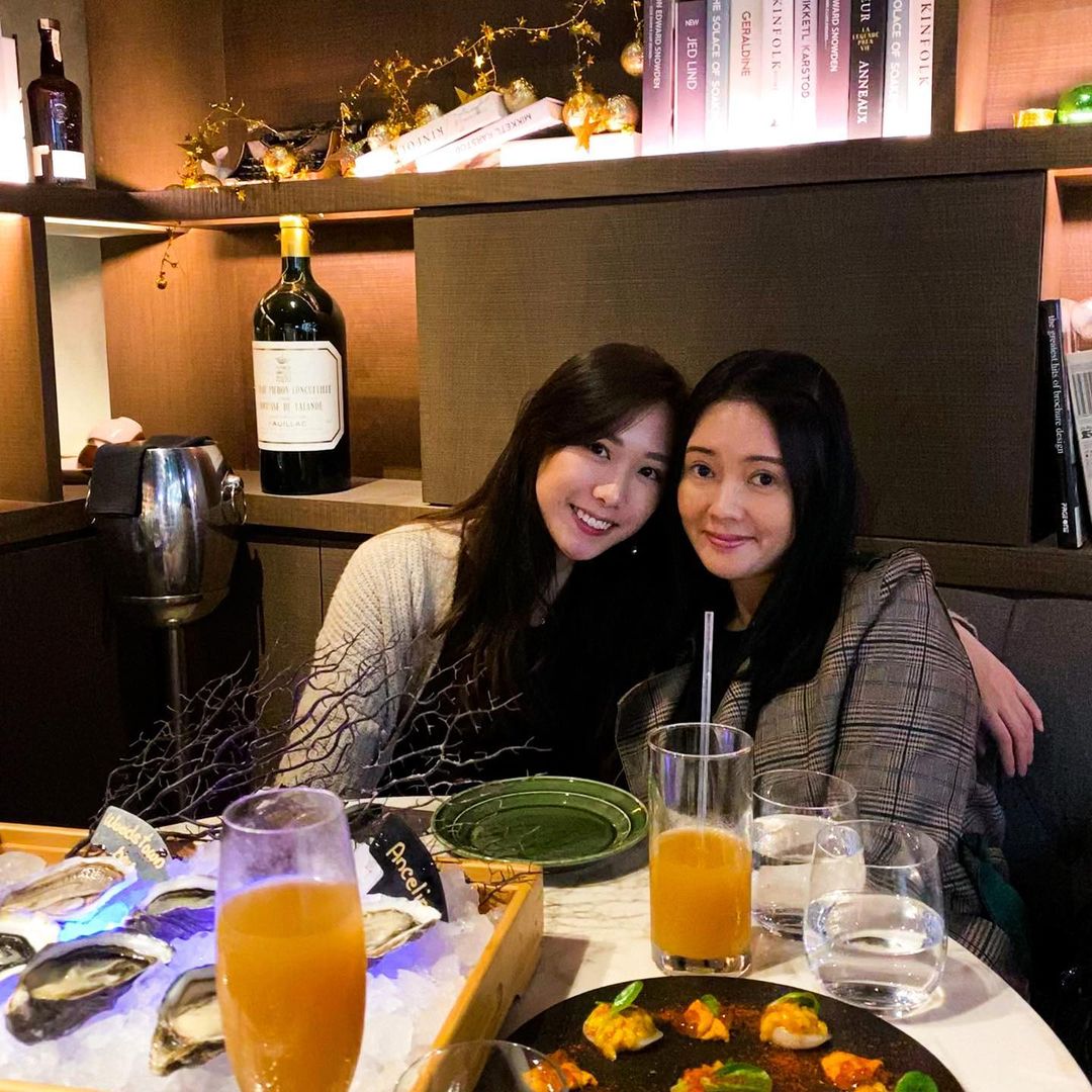 穿回衣服的女神!李麗珍「擺脫豔星形象」實力登上雙料影后 「曬台灣旅遊照」55歲凍齡美翻❤️