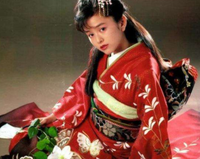 需求異於常人？22歲被豪門丈夫控訴「對私生活苛索無度」　離婚身敗名裂做售樓小姐：很感謝他