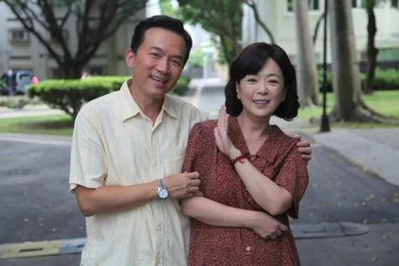 傻女翠珊爆紅全台！趙永馨密嫁攝影師15年「愛情苦盡甘來」　「偷偷轉幕後發展」成立工作室先生愛相隨