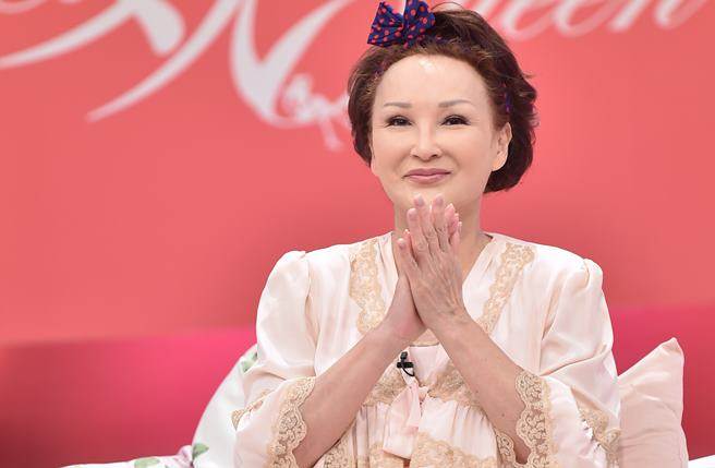離婚23年完全斷交！陳莎莉前夫「是元老級小生」赴陸經商有成　再交小16歲女友「74歲近況曝光」