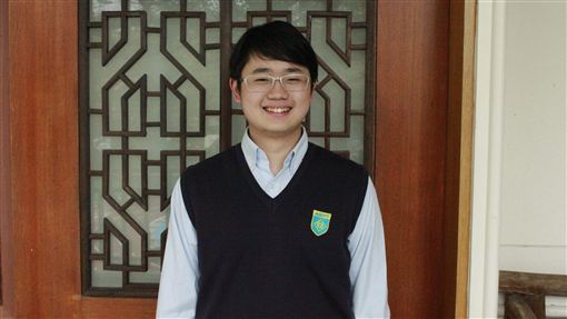 養出台大學霸兒！邰智源零管教「只要求兩原則」陪兒打電動　「要兒靠獎學金出國」：我只準備自己的退休金