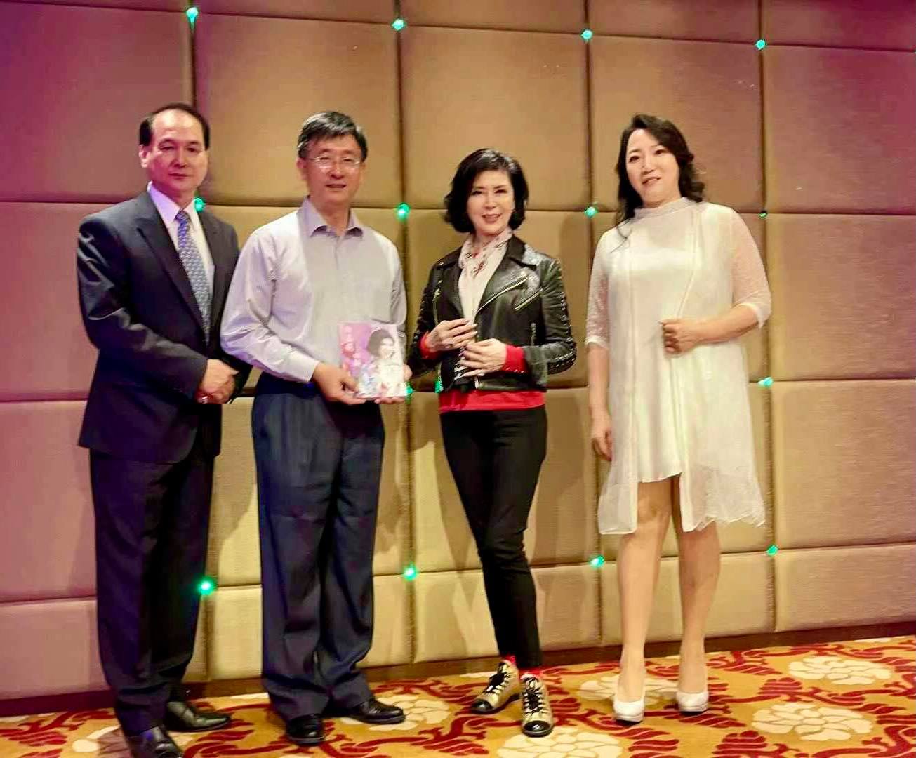 住台灣不買房！白嘉莉「以五星級飯店為家」機能比養老院更好　「用大安區新房價」愜意過餘生30年