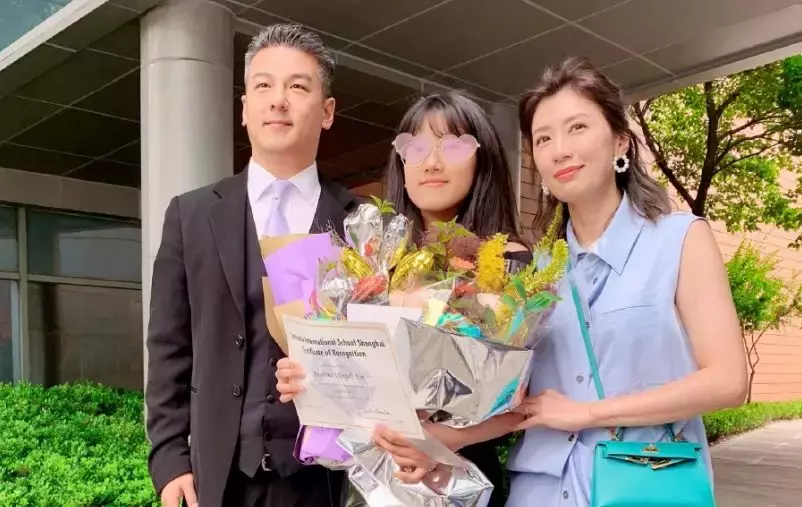 用愛逆風翻盤！離婚9年賈靜雯「放下恨意」 與前夫同框　為了報復「反大賺一筆」 