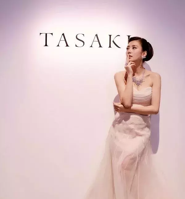 用愛逆風翻盤！離婚9年賈靜雯「放下恨意」 與前夫同框　為了報復「反大賺一筆」 