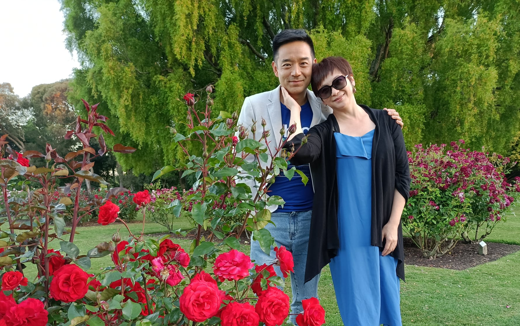 再忙，孩子也要自己顧！岑永康夫妻輪班合作「全時間帶孩子」從沒補習　砸千萬「送兒女赴紐西蘭念書」再累也值得