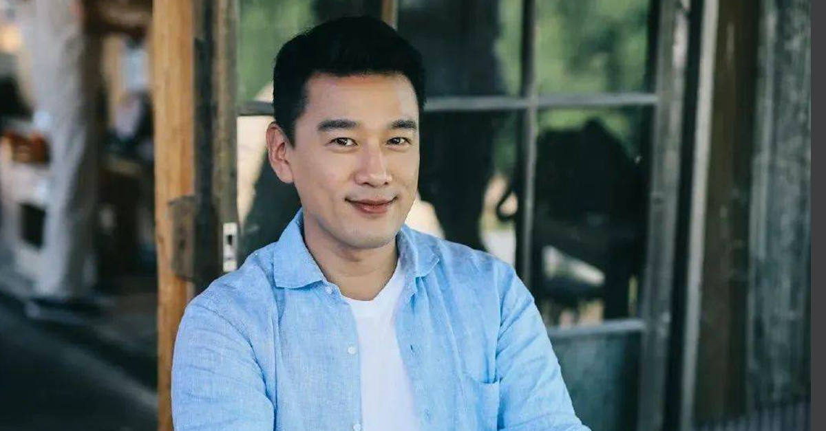 被封國民老公！《花系列》男星「消失12年」赴陸片酬破2億　「從沒鬧出緋聞」妻子是青梅竹馬