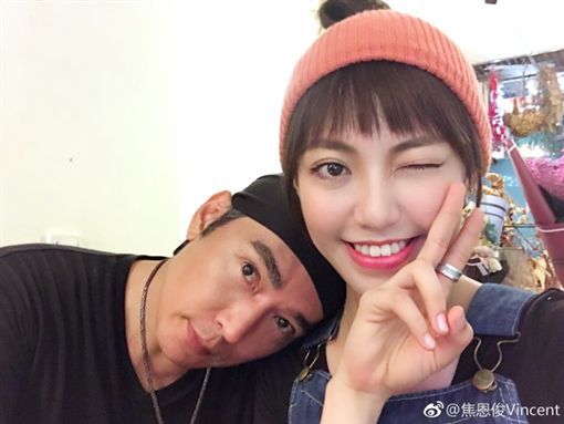 女兒奴再進化！焦恩俊為愛女「塞假胸穿女裝亮相」撩人造型全網瘋狂　毫不介意「再曝驕傲心聲」獲封完美老爸