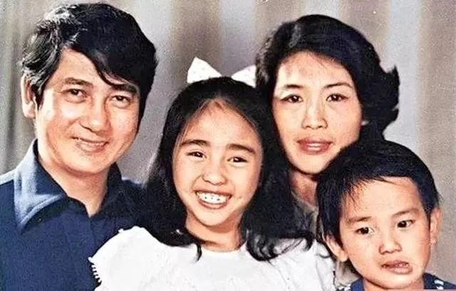 出生豪門變落魄千金！為救弟弟「嫁給大15歲殘疾富豪」　連生3女「換夫姓」退圈13年風采依舊