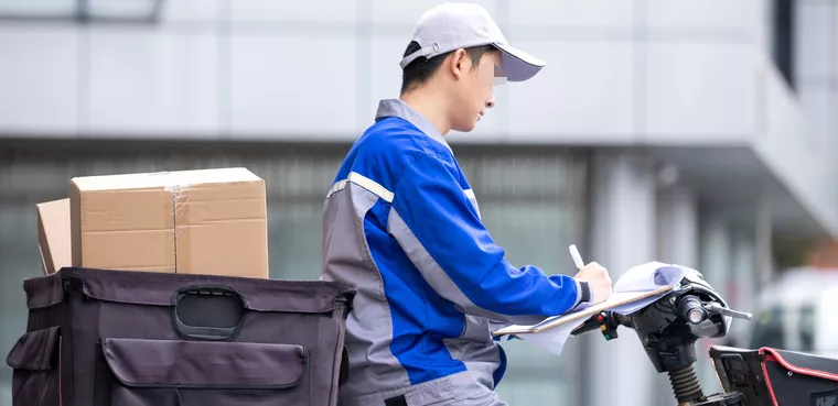 外送路途出意外！雙方當場協商「賠5000元順利和解」　隔天「對方家屬找上門」他淚曝：萬分感謝
