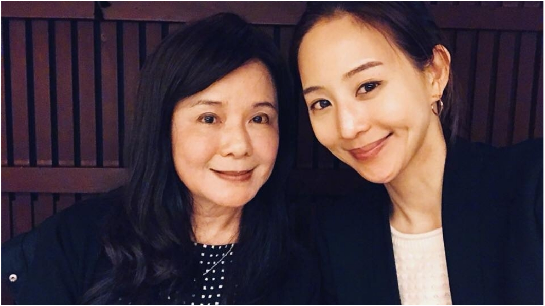 張鈞甯的成功是被教出來！鄭如晴「寧讓女兒在全校罰站」不當跑腿媽　她很慶幸：時間是花在和「孩子聊天」