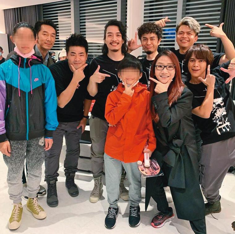 當父母也在學習！李李仁「看女兒不快樂」做了不容易決定：需要勇氣　若兒女向他「公開性向」第一反應超暖