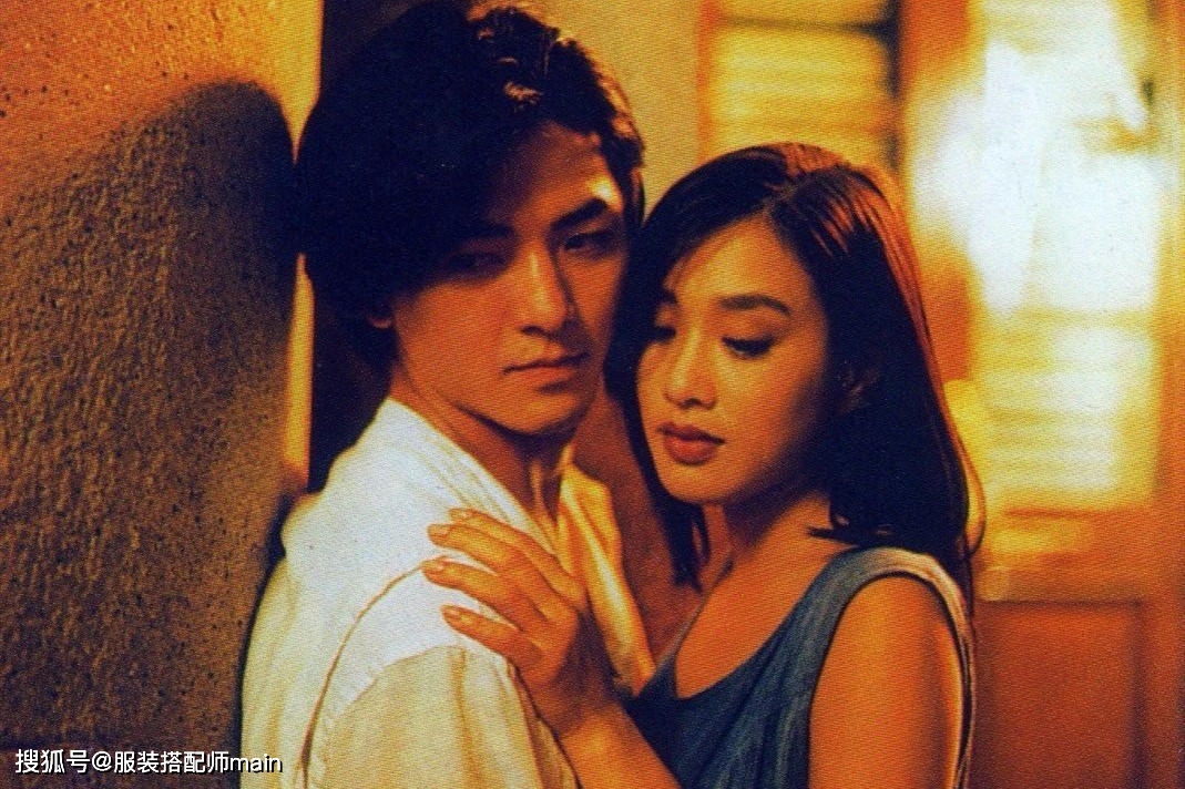 23歲奪華裔小姐冠軍！「和邱淑貞齊名」精通5國語言　46歲帶3子「嫁小13歲老公」再拼第四胎