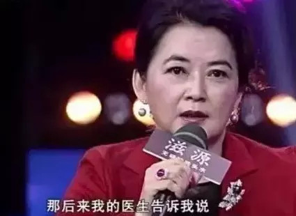 被封小林青霞！初戀不幸離去老公坐牢　自己拍戲被炸傷「63歲露面」依舊有氣場 