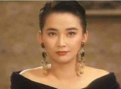 被封小林青霞！初戀不幸離去老公坐牢　自己拍戲被炸傷「63歲露面」依舊有氣場 