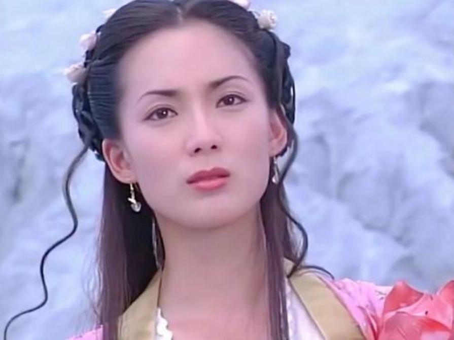 她曾是最美何仙姑！卻遭薄情男友騙走「8千萬」　獨自養兒長大「45歲靠按摩討生活」