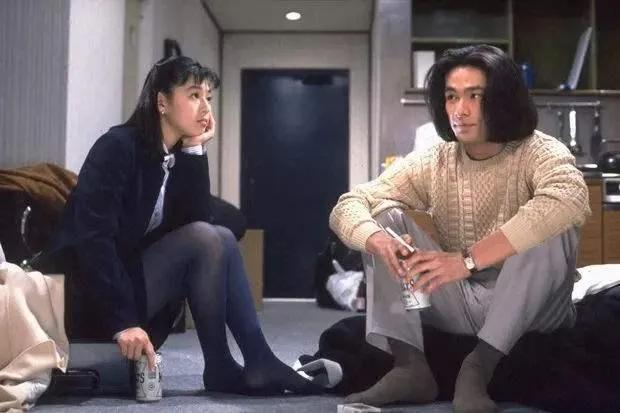 沒有鬧出外遇！資深女星「等三個女兒成年」宣布結束23年婚姻　早就為「恢單做好準備」熟齡離婚不出惡言