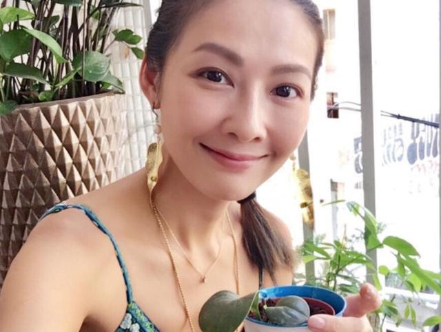 長跑10年結婚4年！林姵希自曝「8個月沒見老公何潤東」　稱嫁他很痛苦「只能堅強面對」