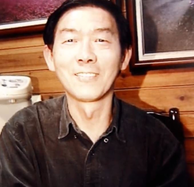 永遠的電台情人！李季準「重現《感性時間》嗓音」勾懷舊回憶　為保聲音「患重症卻拒絕治療」忘記所有人