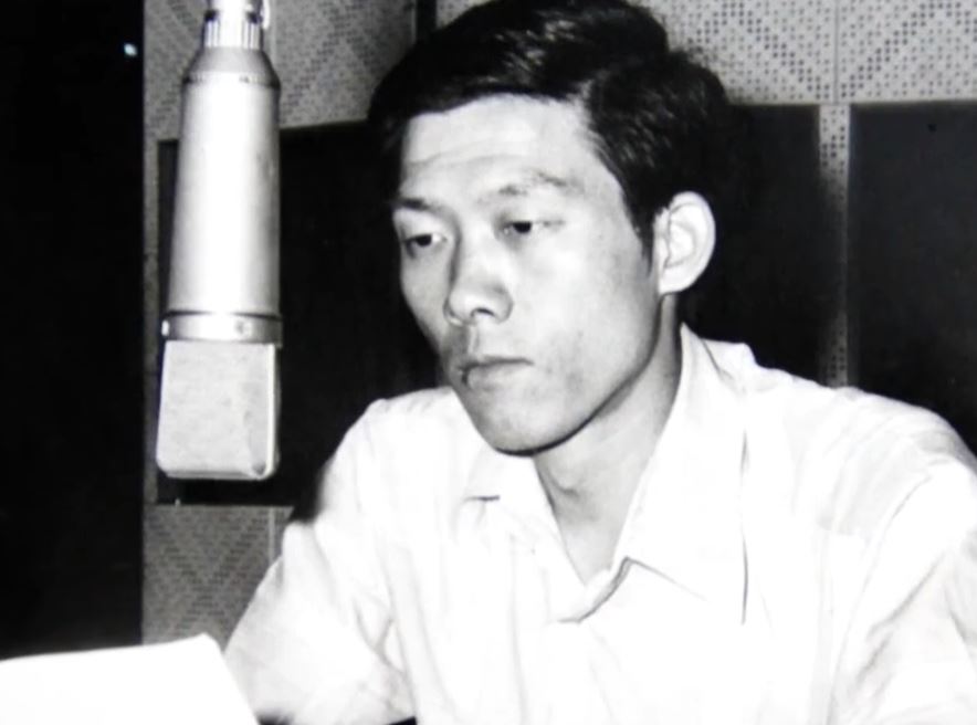 永遠的電台情人！李季準「重現《感性時間》嗓音」勾懷舊回憶　為保聲音「患重症卻拒絕治療」忘記所有人