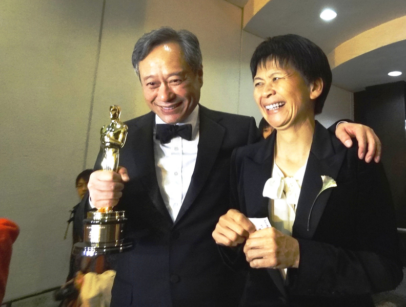 家庭煮夫熬出頭！李安太太「獨扛家計整整6年」不要求先生上班　「反而助尪成為大導演」她謙虛：我只是不管他