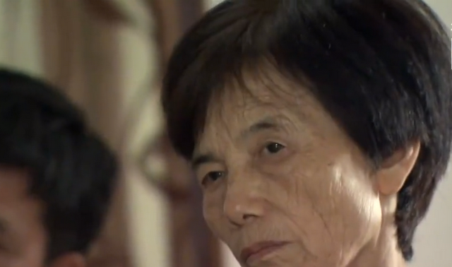 年輕時扔下妻兒！跟女友「同居20年」　70歲年老無收入「被女友一家趕走」下跪痛哭：房子有我一份