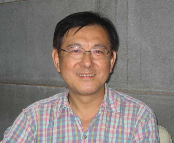 一年只賺5千元！資深藝人放下身段「改當大樓管理員」月領2萬5　「不怕被認出」知足喊：人要有自知之明