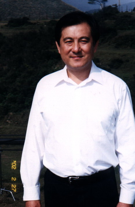 一年只賺5千元！資深藝人放下身段「改當大樓管理員」月領2萬5　「不怕被認出」知足喊：人要有自知之明