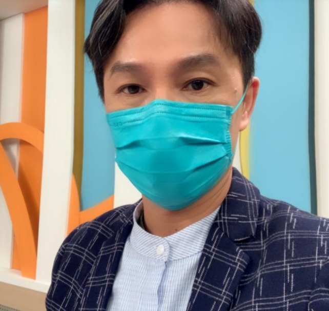 90度鞠躬賣玉蘭花！狄志為不捨「婆婆被10輛車拒絕」　他掏出100元「下秒畫面震撼人心」