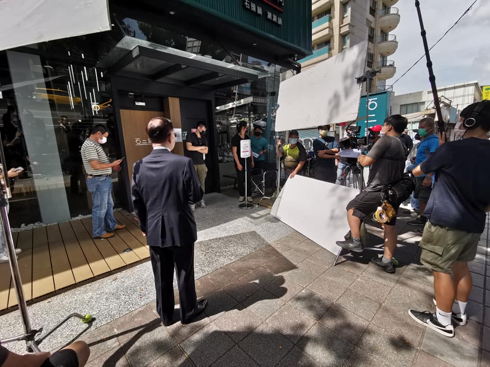 81歲樂當不老頑童！盛竹如轉換跑道「照樣年賺千萬」誓言不退休　「玩高空彈跳樣樣來」笑喊：我的人生才剛開始