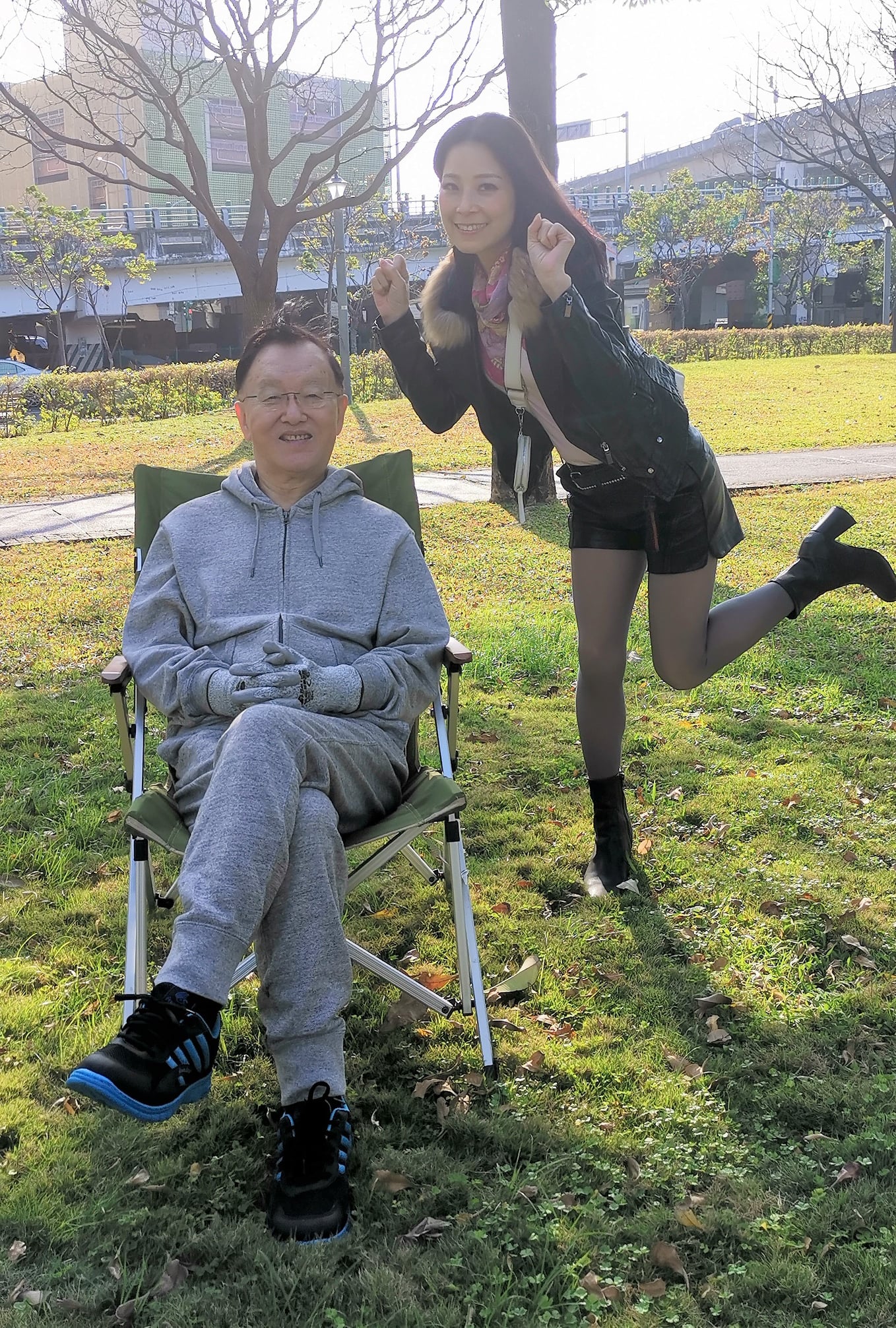 81歲樂當不老頑童！盛竹如轉換跑道「照樣年賺千萬」誓言不退休　「玩高空彈跳樣樣來」笑喊：我的人生才剛開始