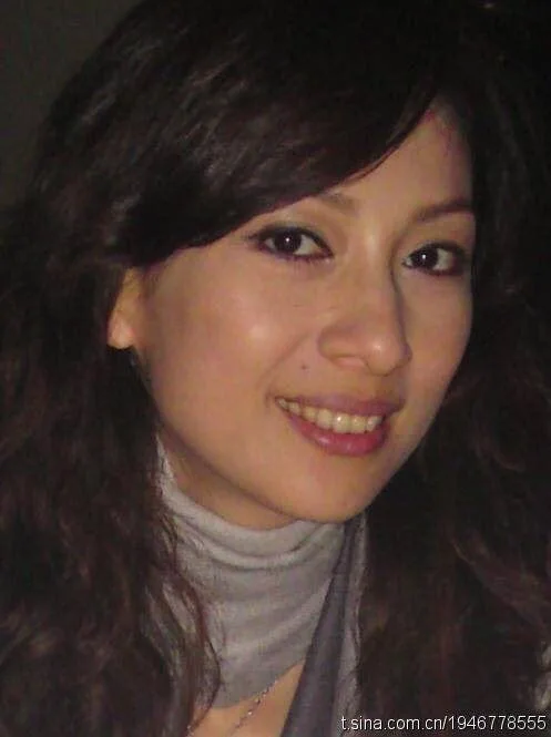 演藝圈一股清流！《家有仙妻》女星出道爆紅「不靠緋聞上位」　 「密嫁美國近況曝光」凍齡30年看不出55歲