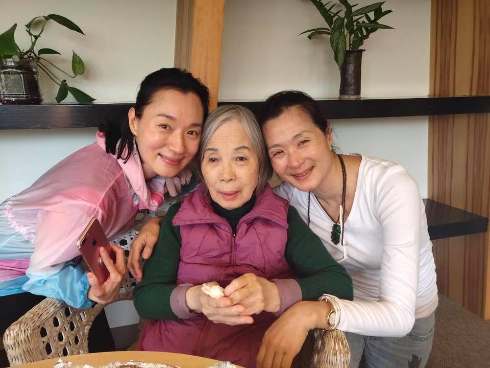 學會與疼痛共處！坣娜28年前出意外「怨天為何不收走我」　轉念一想「感謝老天特別安排」笑說：好險是我