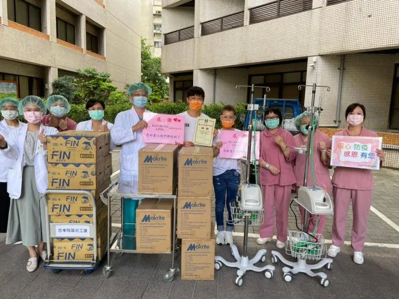 犯錯就該被罵！侯昌明「歷疫苗風波育兒獲大讚」卻拒為自己評分　「轉頭反感謝兒女」為父深情逼哭千人