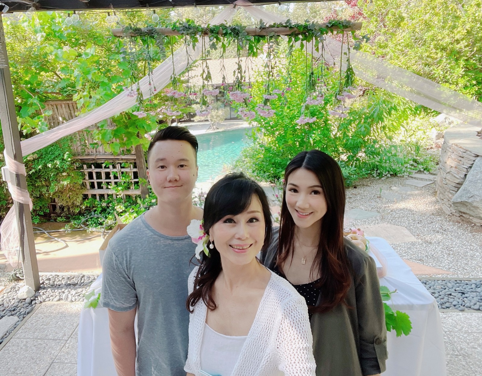 「小迷糊嬌嬌」爆紅！嫁地產富商「沒小三、沒金錢糾紛」婚姻仍破局　罕吐原因「70歲當嬤繞孫轉」