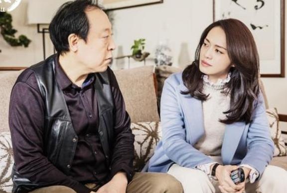 姐姐養老10年！得知父母把「兩間房子」都給了弟弟　姐姐「收拾父母行李前往一處」：仁至義盡了