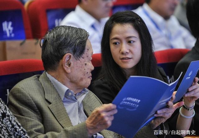 比妻子父母還大20歲！他98歲「娶小54歲嫩妻」　僅6字「稱呼岳父岳母」被直呼高情商