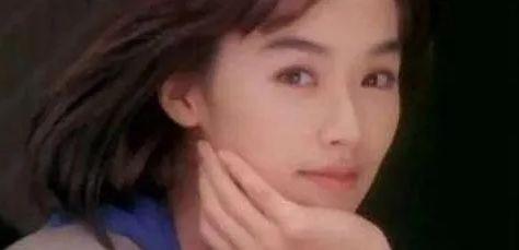 她是林志玲師姐！嫁入豪門孕期「遭老公7次重手」　 被閨蜜介入離婚「苦練廚藝獲獎」54歲依舊漂亮