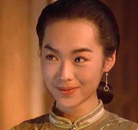 她是林志玲師姐！嫁入豪門孕期「遭老公7次重手」　 被閨蜜介入離婚「苦練廚藝獲獎」54歲依舊漂亮